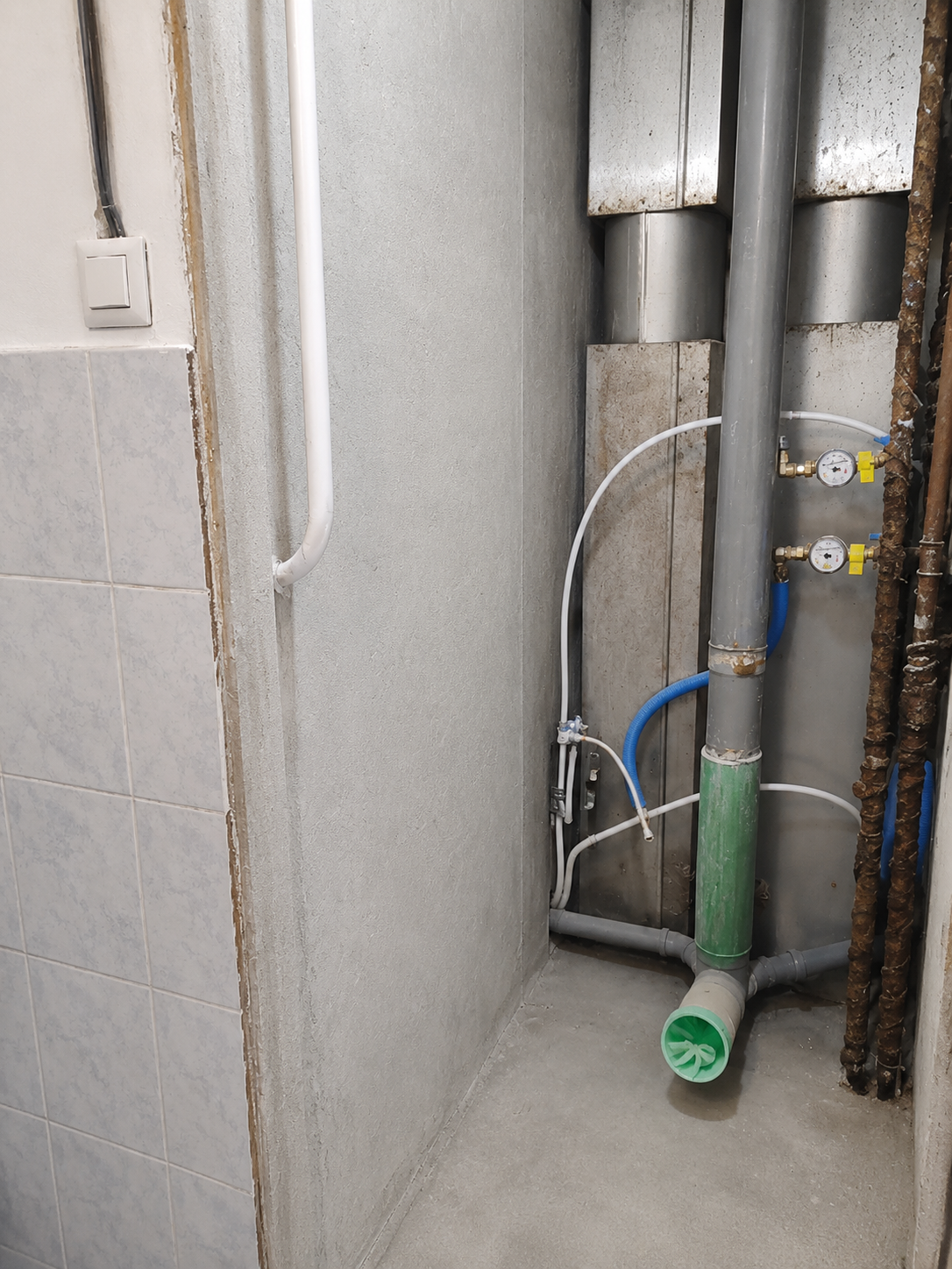 Panel WC – előtt